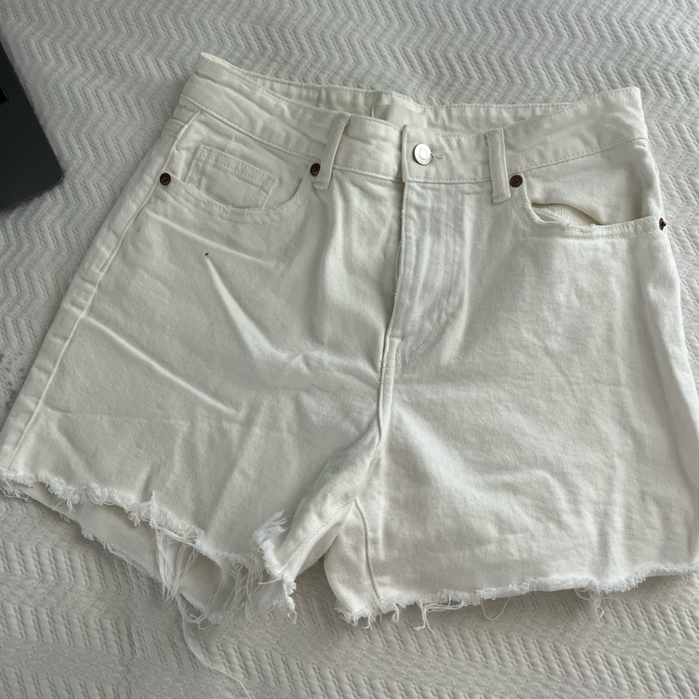 High waisted white shirt